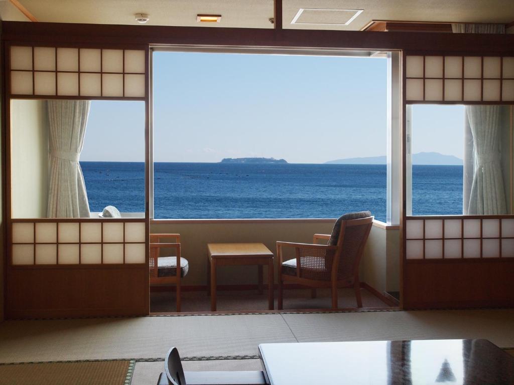 Hotel New Sagamiya Atami  Pokoj fotografie